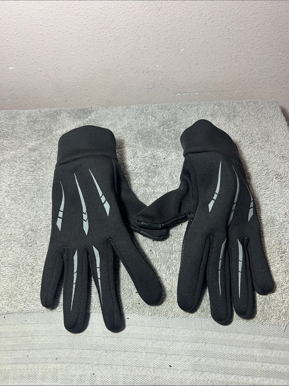 Black Reflective Men’s Winter Touchscreen Gloves